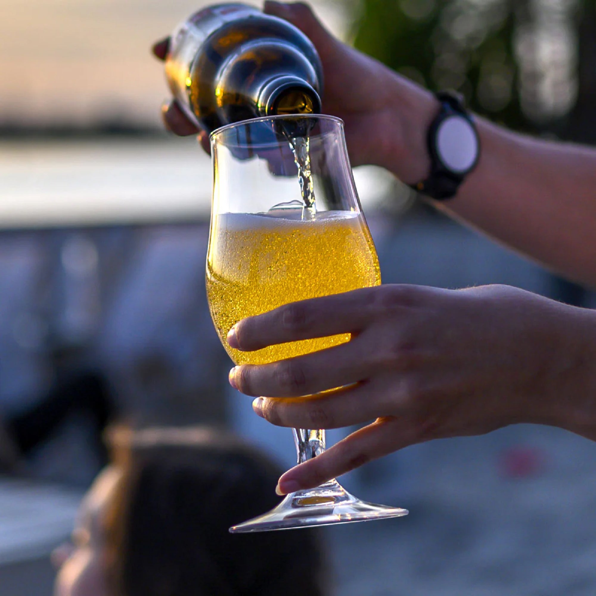 طقم أكواب بيرة توليب فاخرة من 4 قطع × 370 مل