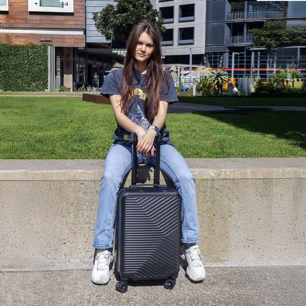 Miami Hard Shell Carry-On Suitcase with 360 Spinner Wheels – Black