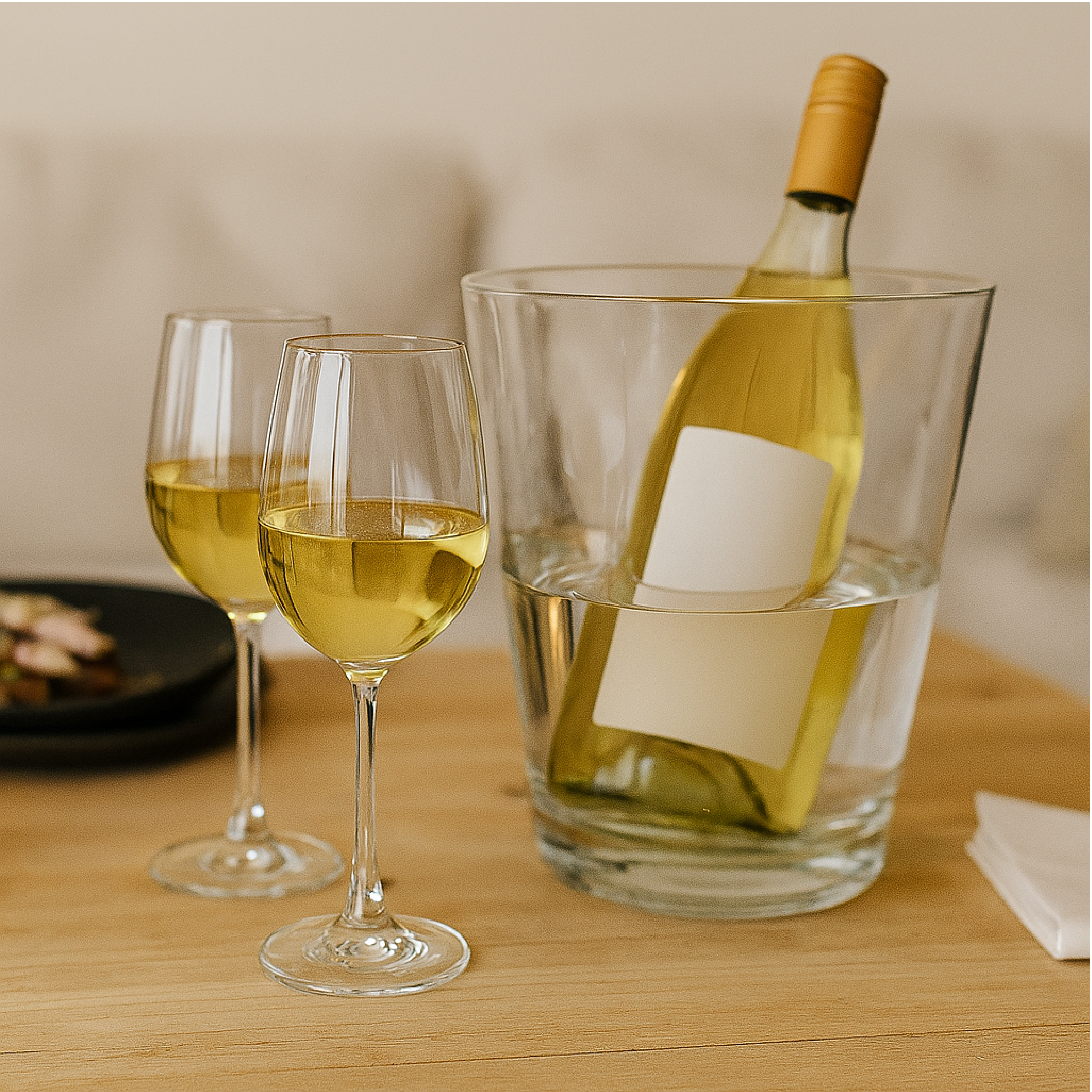4 Wine Glasses 430ml & 1.5 Litre Glass Ice Bucket - White Wine Gift Set