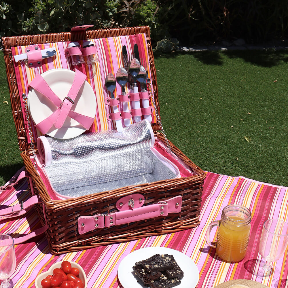 Wicker Picnic Basket with Cooler Bag for 4 Person- Checkered Design